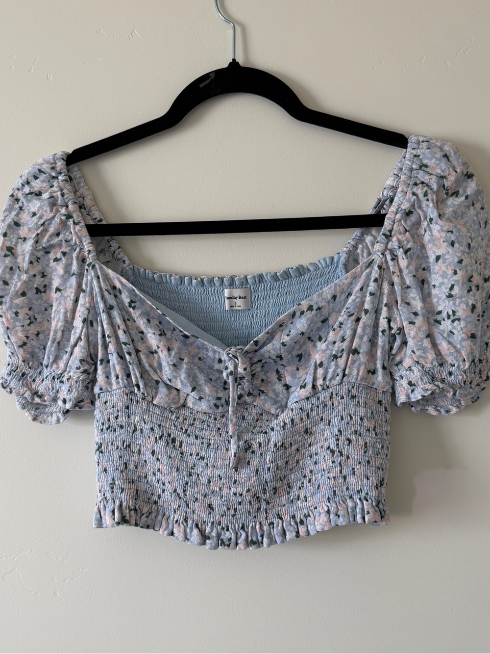 Aritzia Sunday Best tie front cropped blouse top